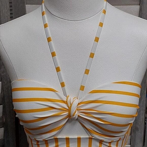 Women's Lightly Lined Tunneled Front Keyhole Bikini Top | Shade & Shore | 34C - Picture 3 of 10